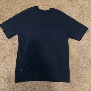 Lululemon Men's Navy Blue Metal Vent Tech Short Sleeve Crewneck T-Shirt